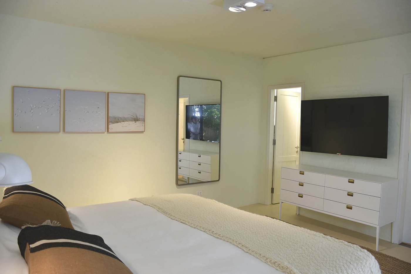 Room 3