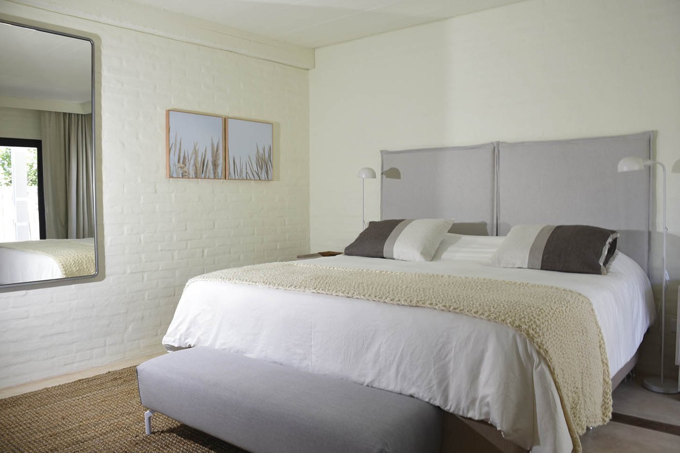Room 8